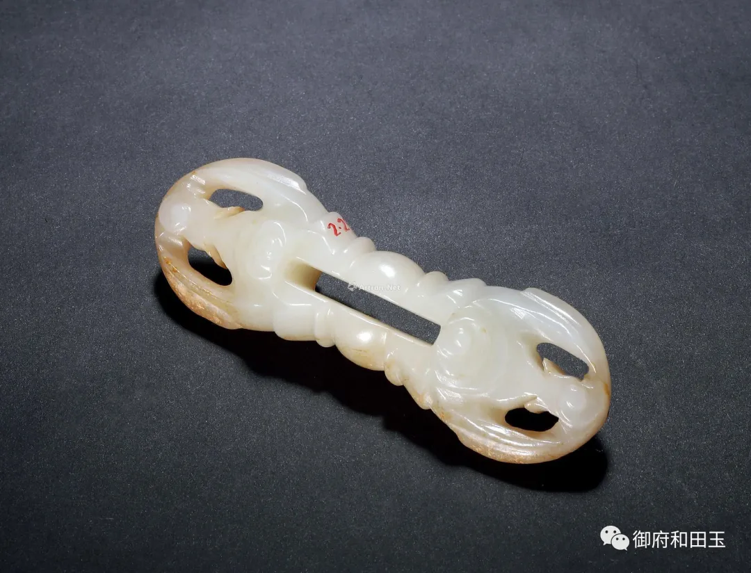 212万！这件和田玉护身神器，竟然是边角料做的？